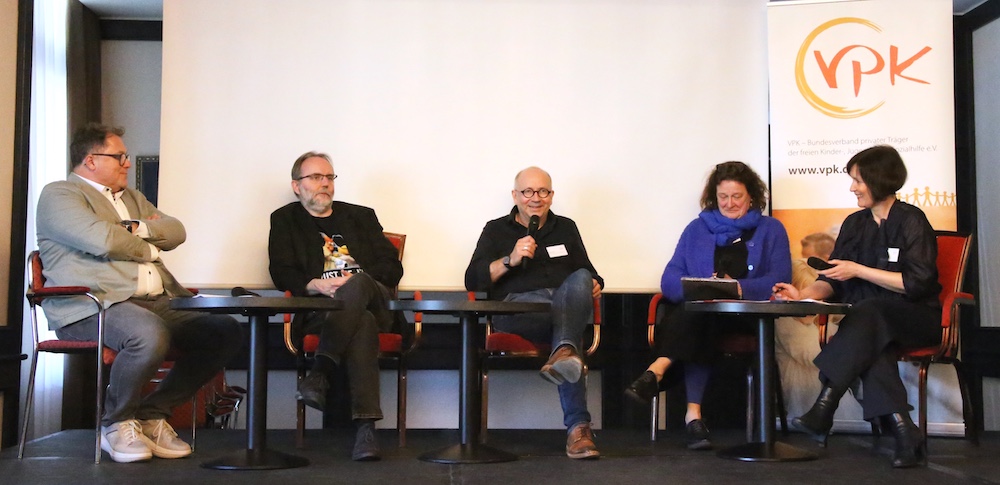 Podiumsdiskussion - 21. April 2026